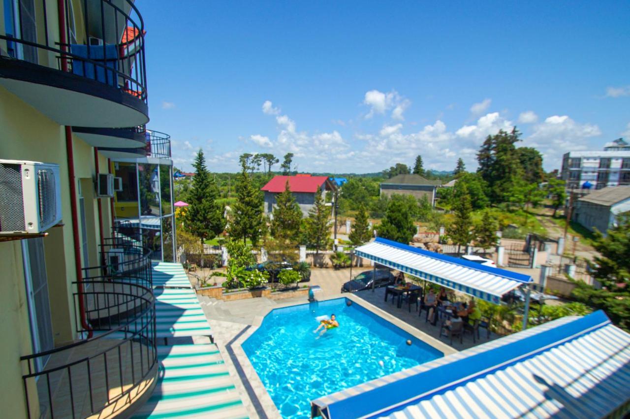 Delta Hotel Ureki Dış mekan fotoğraf
